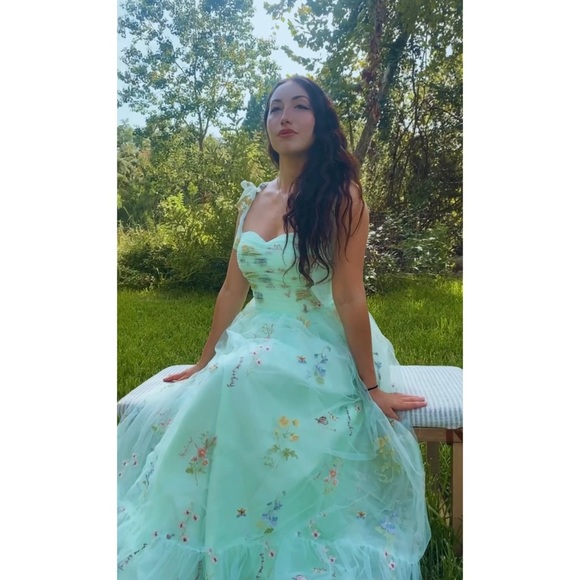 Women’s Mint long tulle floral dress - Picture 4 of 8